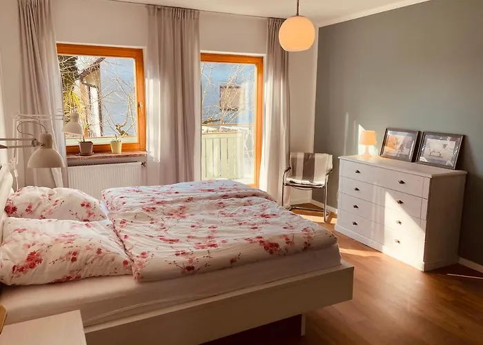 Meingaestehaus Im Fraenkischen Seenland *