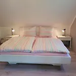 Meingaestehaus Im Fraenkischen Seenland