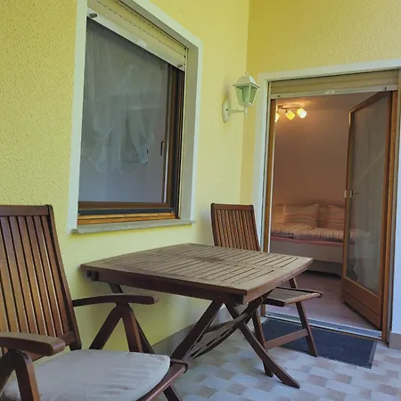 Apartment Meingaestehaus Im Fraenkischen Seenland